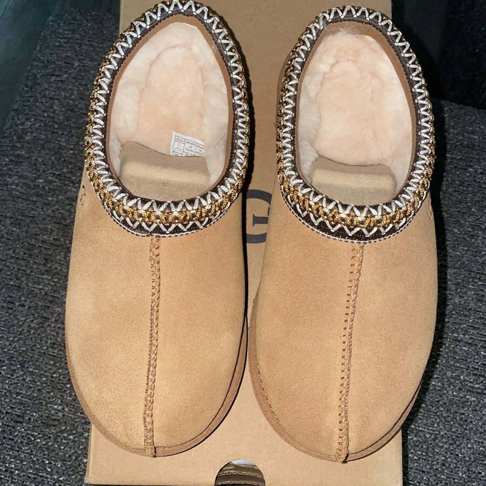 NEW! UGG Tasman slippers